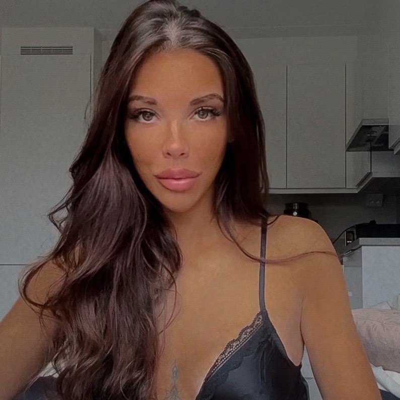 Veronica W.M