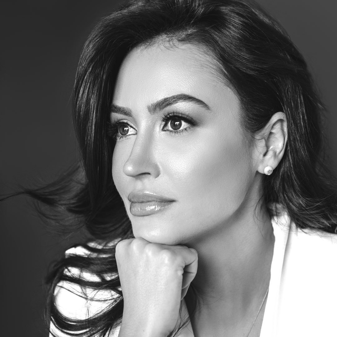Dra. Renata Soares