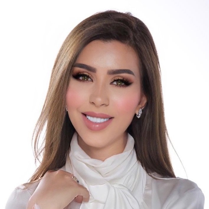 خبيرة التجميل نادين محمد