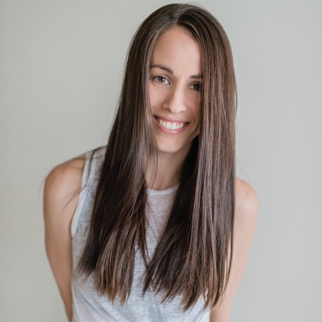Liana Ledgerwood | Yoga Teacher Trainer