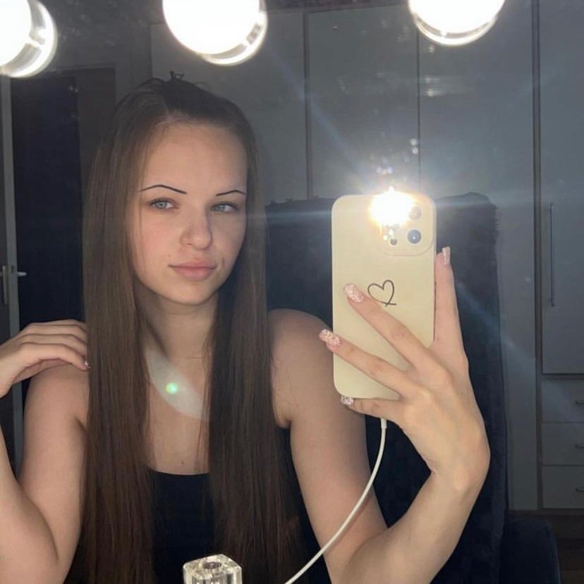 Laura Becker🌹