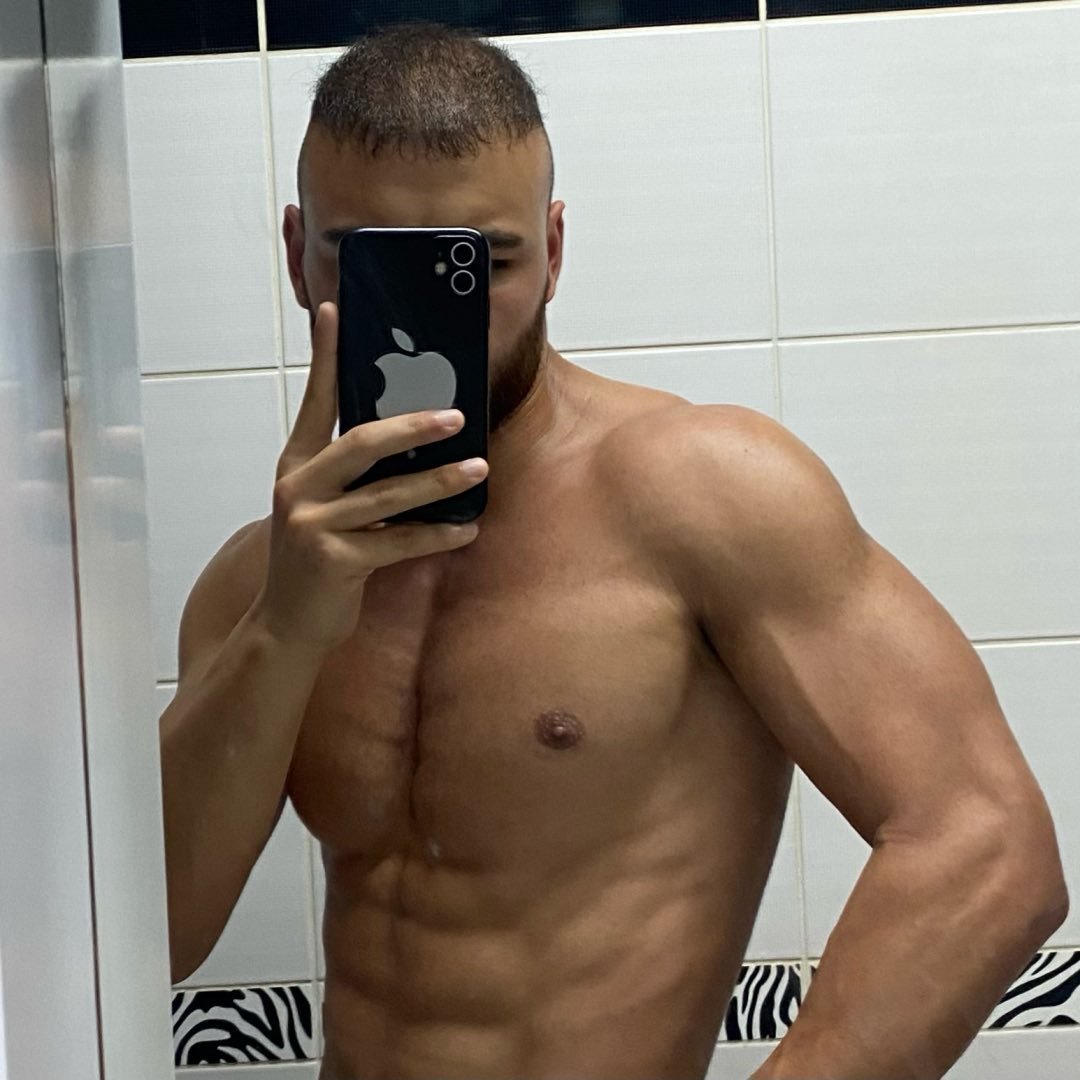 ALİ GÜR
