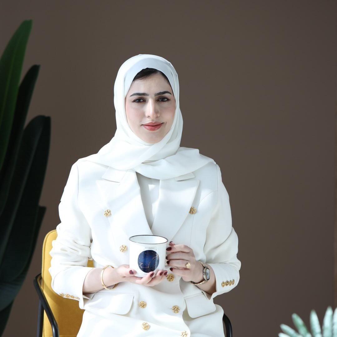 زمزم الشامسي- مدربة في الرسالة الروحية والتمكين الشخصي