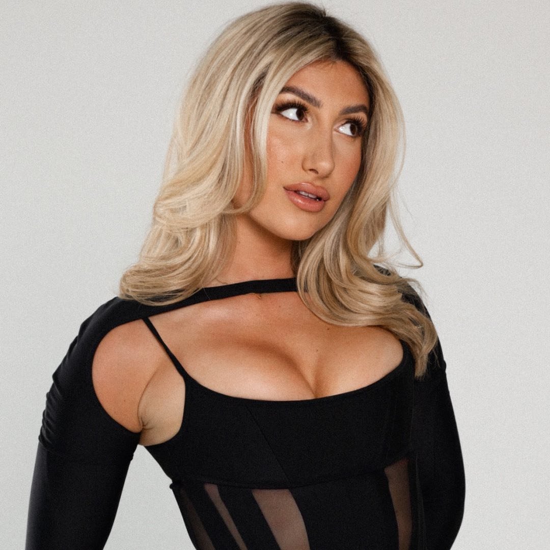 VERONICA ROSSI
