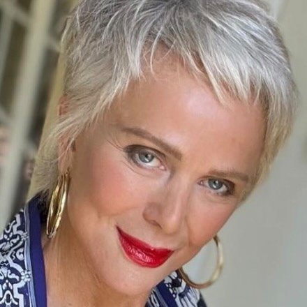 HANYA KIZEMCHUK