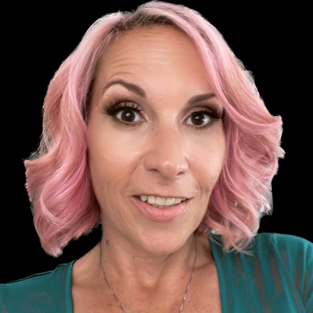 Charlotte Skanes | Podcast Host & Extreme Weight Loss Coach