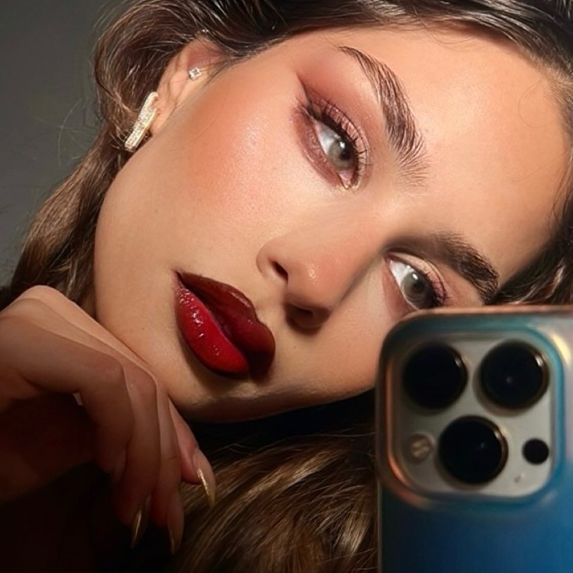 Azra Atay | Makeupartist