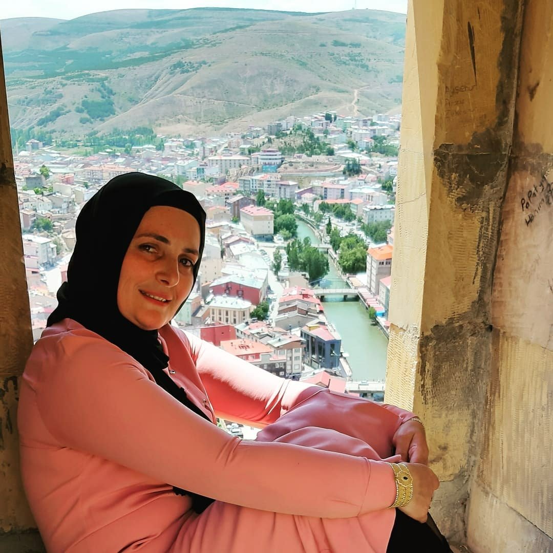 Bayburtlu Nazife Akburak