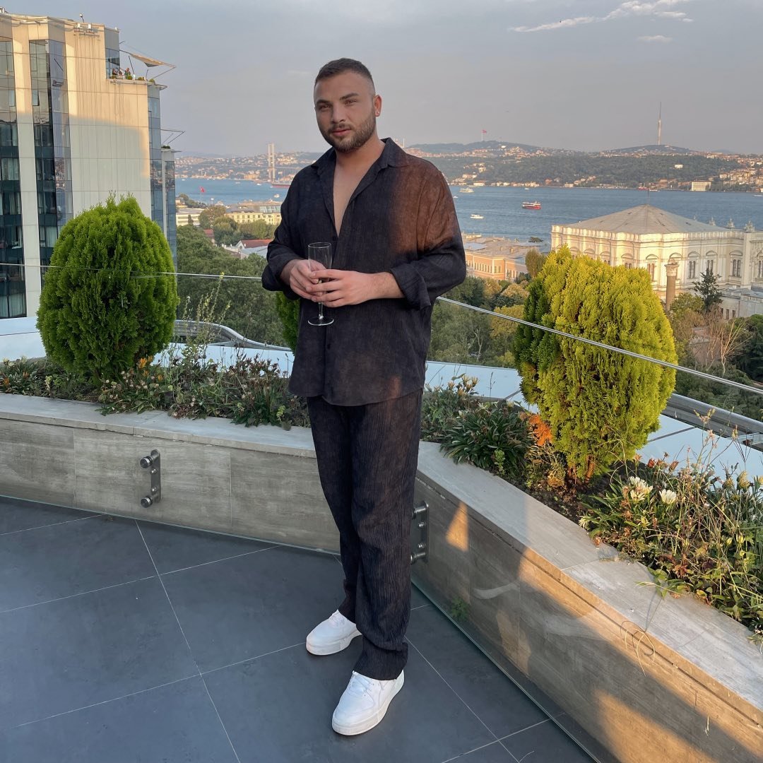 Özgür Korkmaz|𝗛𝗮𝗶𝗿 𝗔𝗿𝘁𝗶𝘀𝘁