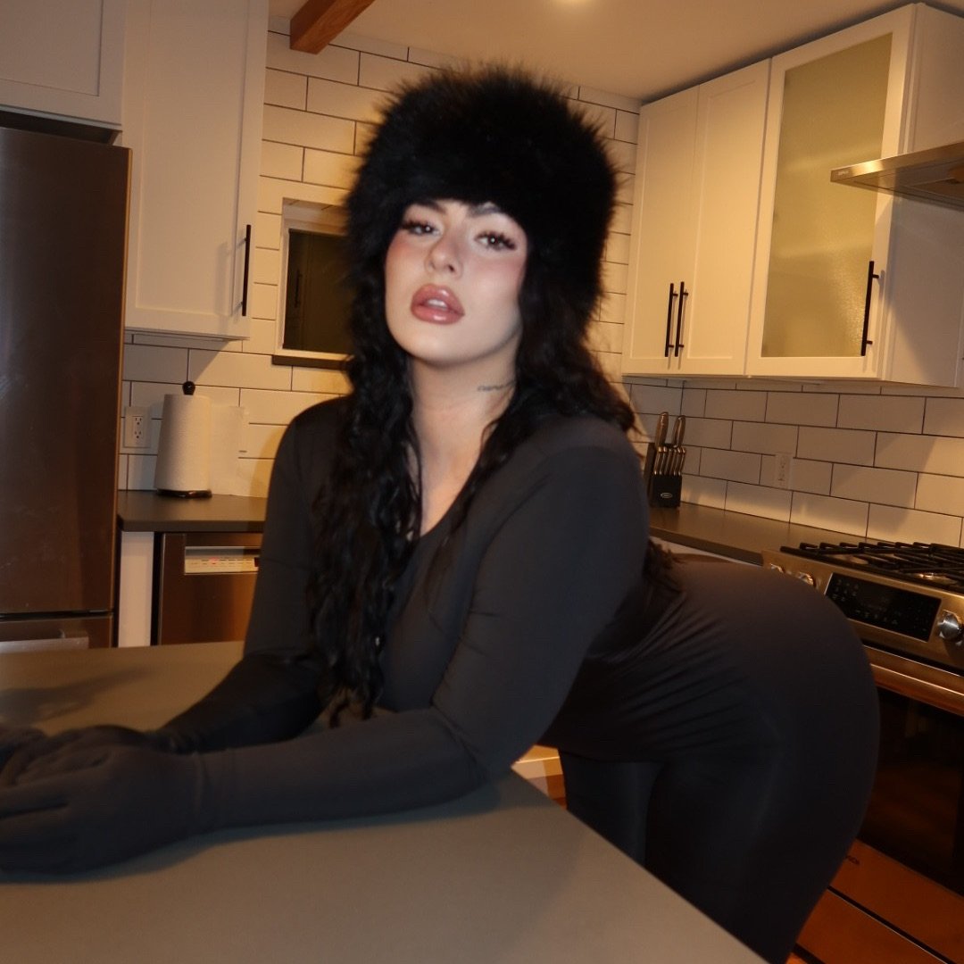 Zoë Renea
