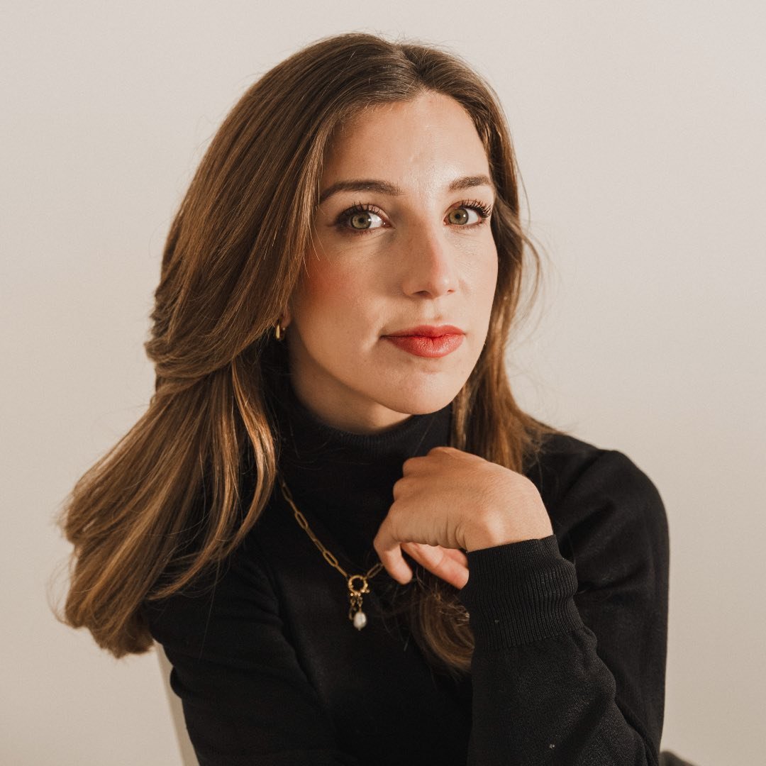 Clara Fernández | Piel Y Cabello