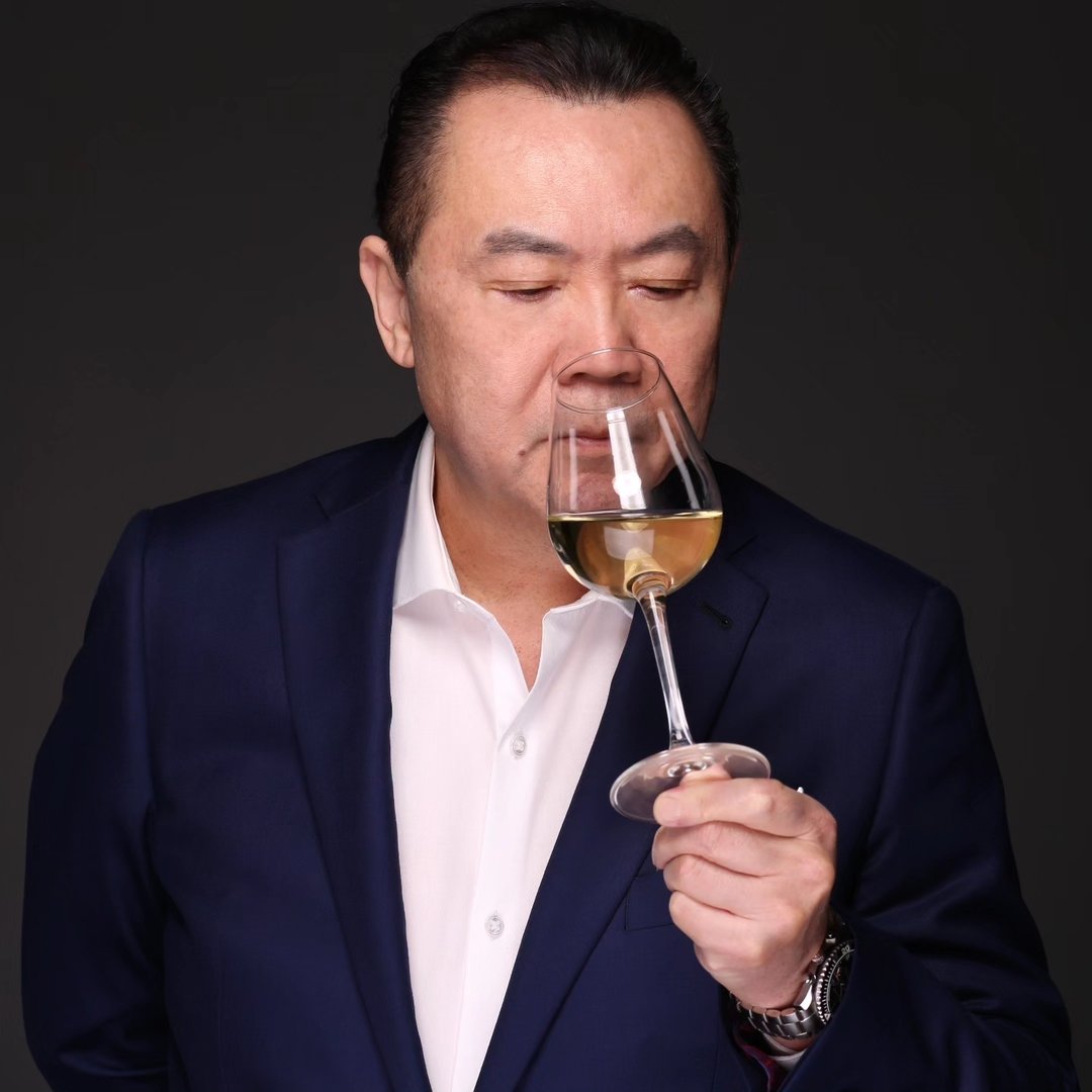 Dr. Lee | Wine & Etiquette🍷