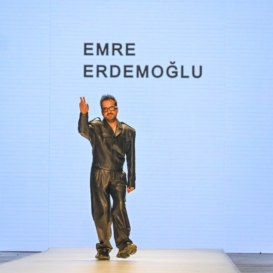 E M R E    E R D E M O Ğ L U
