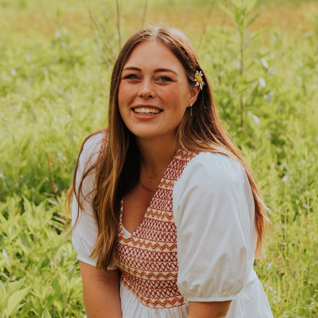 Courtney | Design & Illustration
