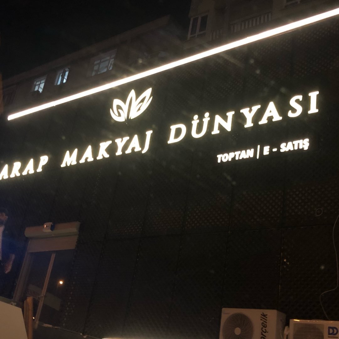 ARAP MAKYAJ DÜNYASl