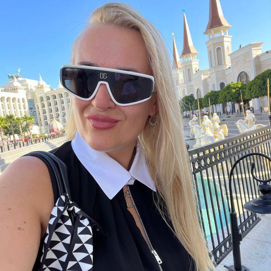 Александра Тихонова