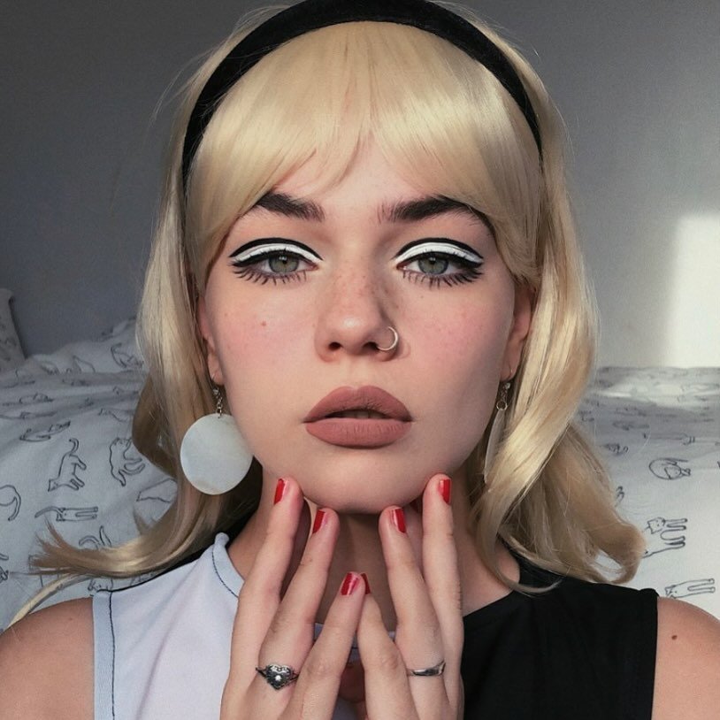 IT GIRL LOOKS&TRENDS | Retropiece