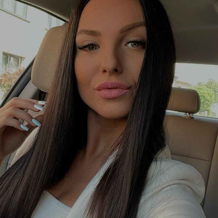 Miroslava Mlčochová / Beauty / Travel