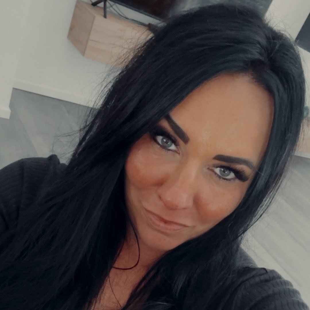 Karline_schlenkerbein85