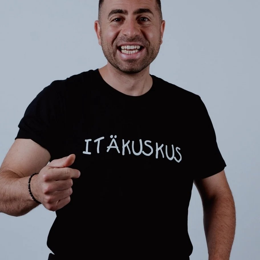 Esiintyjä | Vaikuttaja | Somemanageri