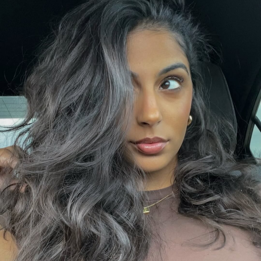 Dionne | Petite Model