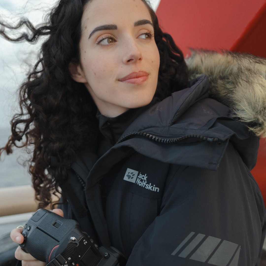 Roxy Furman | Wildlife Filmmaker