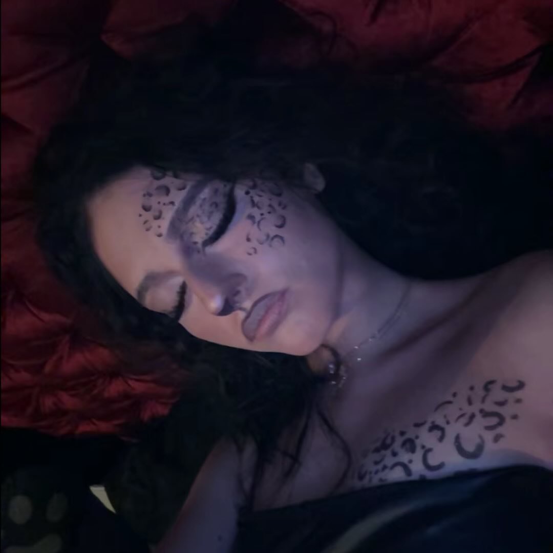 c h i a r a 🥀