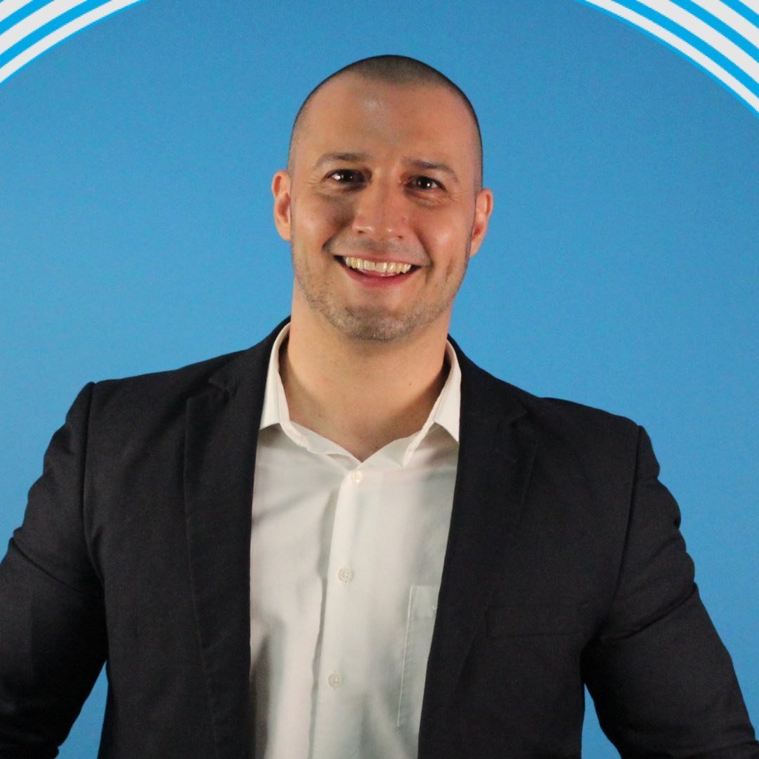Psicólogo Carlos Alanís