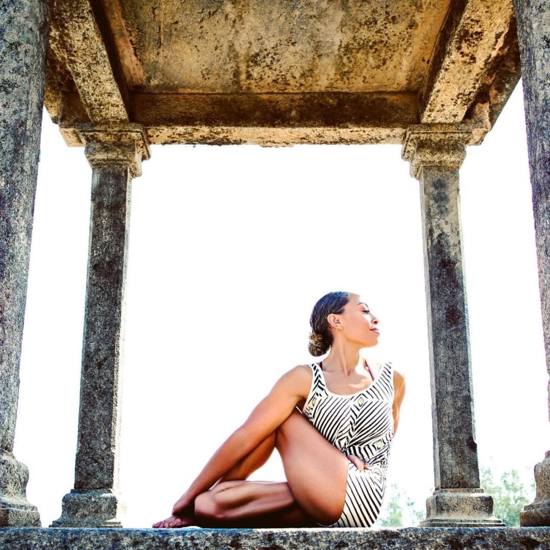 Laruga | Yoga Educator