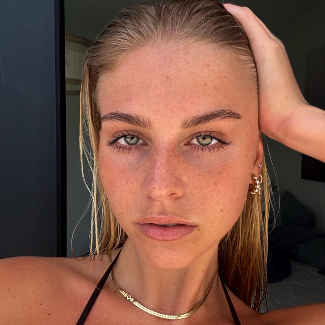 Leona