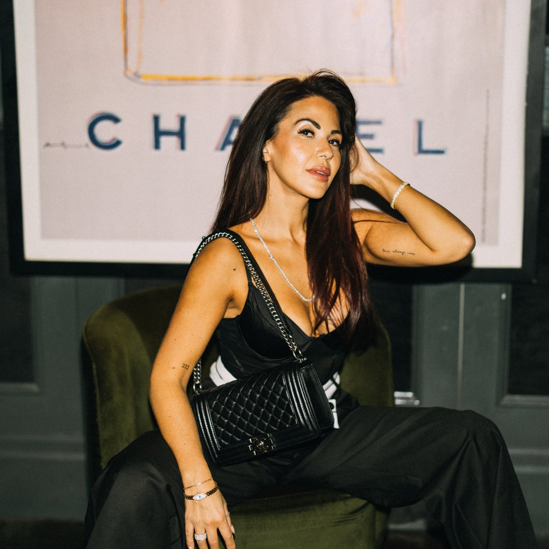 Carly Fiore Mckean ✨ Online Health & Wealth Mentor ✨