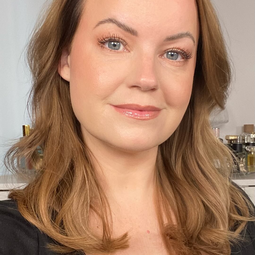 Jonna | Smink, Hudvård, Parfymer & Hårvård
