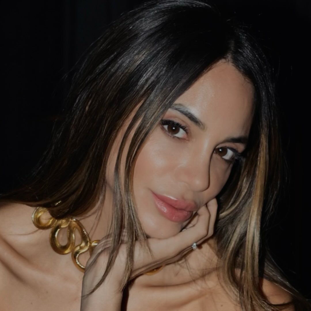 Zeynab El-helw   زينب الحلوه