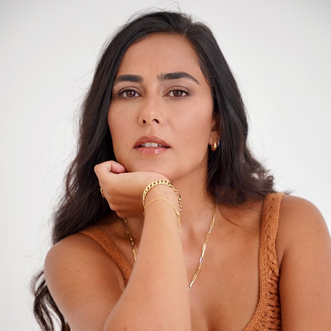 Eman Azzeh  إيمان العزة