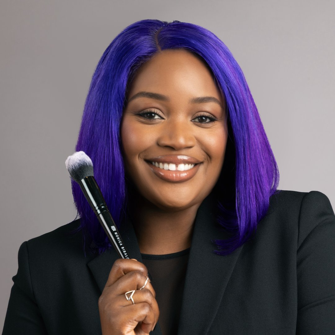 Monica Bibalou | Celebrity Makeup Artist