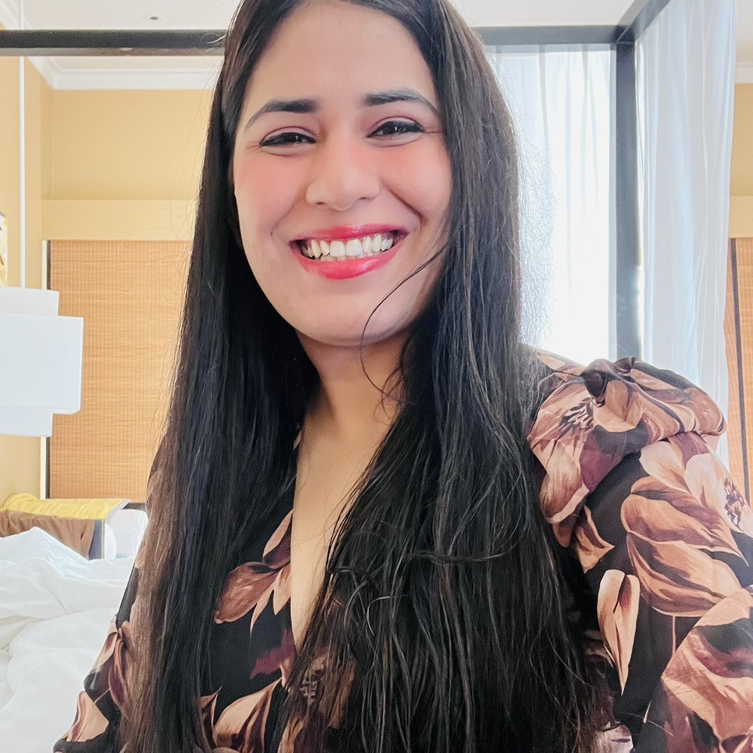Er. Jasmine Gill (model | Uae Influencer 🇦🇪)