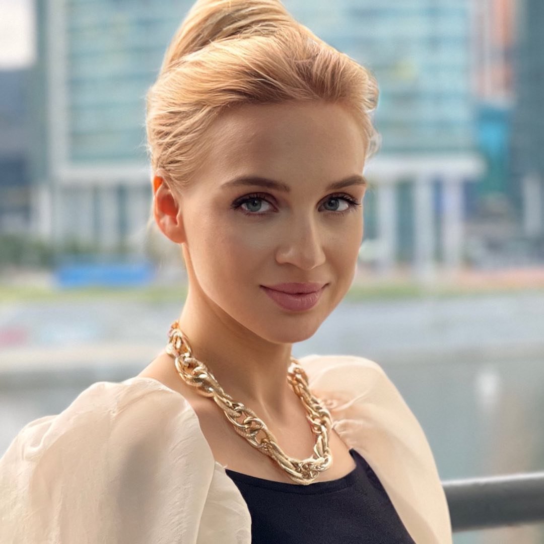 Дина Meet /  маркетинг и психология поведения в соцсетях 🤍