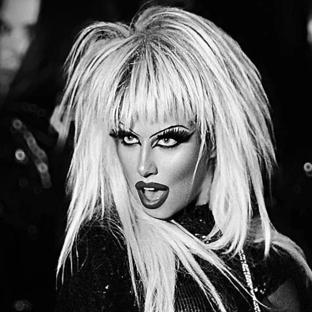 Candy Warhol | Catherine N. S.