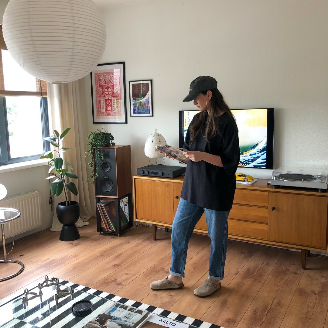 Susan | Interior