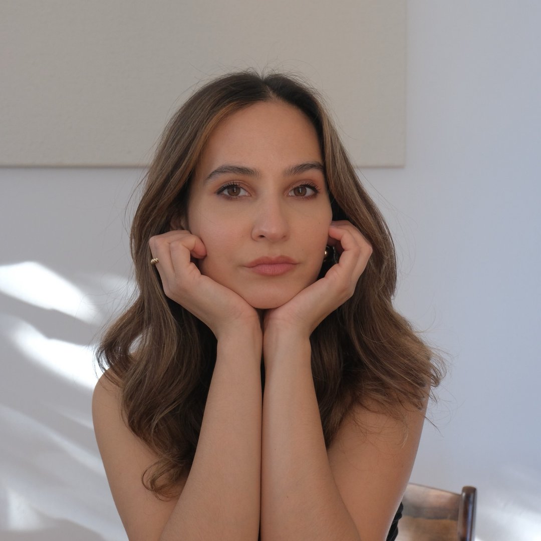 Ebru Erkut, Ma