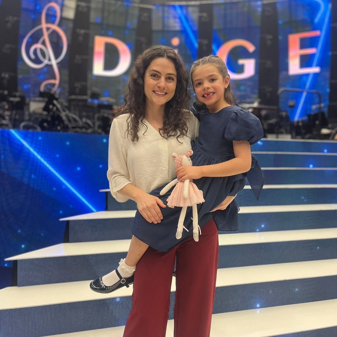 Maya & Melissa Portella