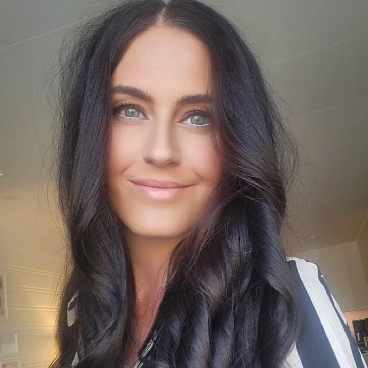 Eva Helen