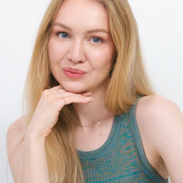 Olena | Clear Skin With Effective Skincare🇺🇦🇨🇦