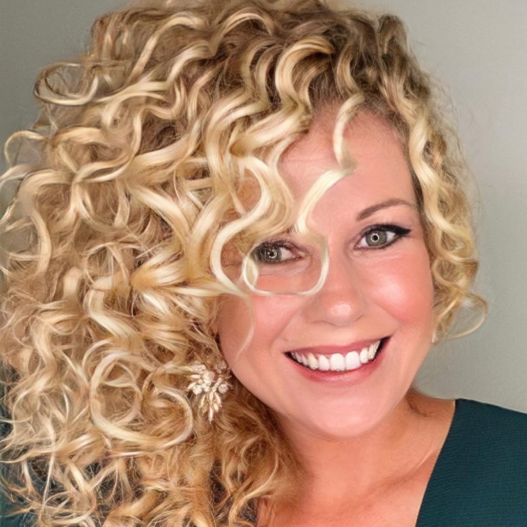 Curly Hair Style Tips