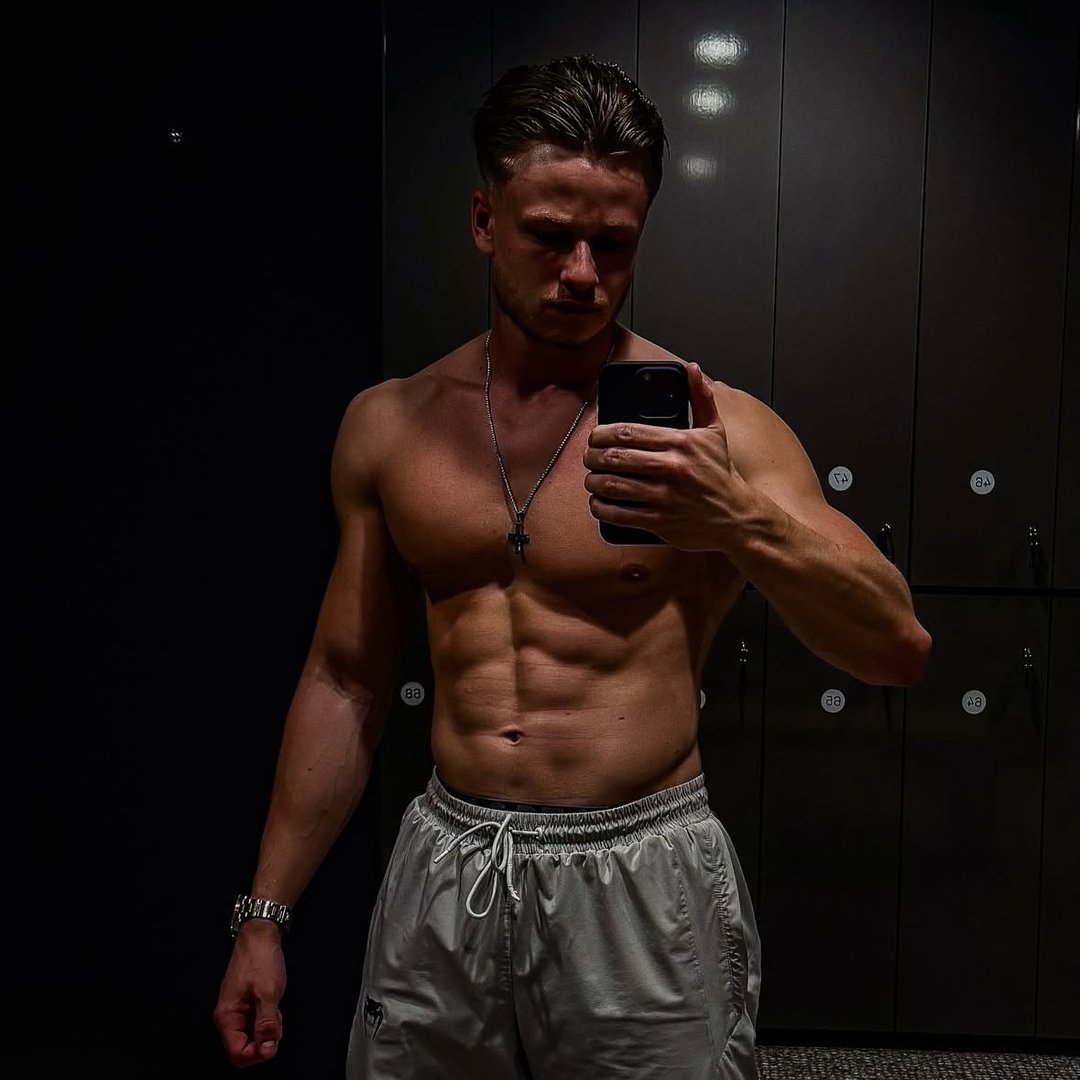 Max Van Der Wal