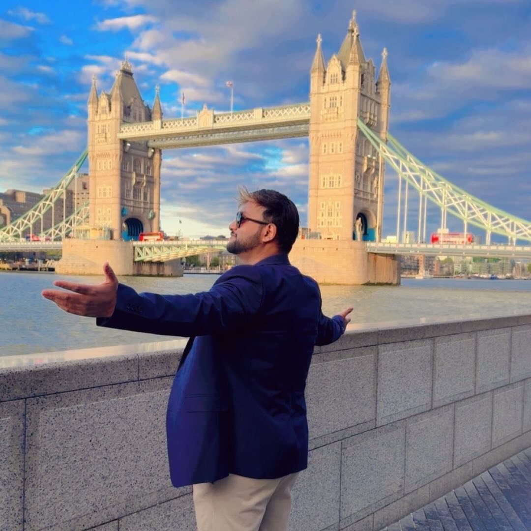 Dr Taimoor Iftikhar 🇬🇧