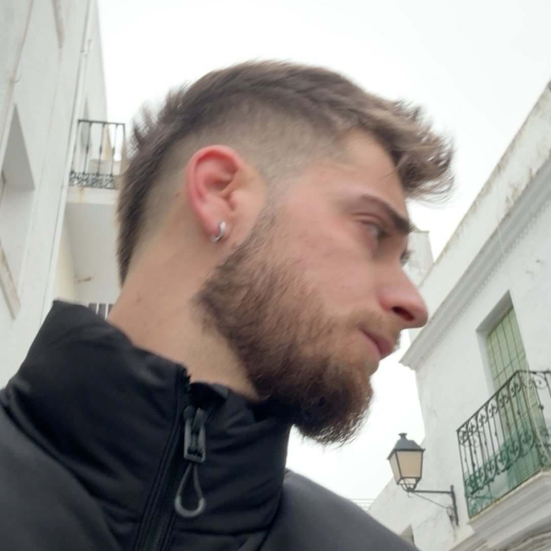 Javier González