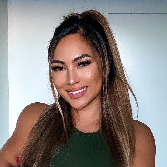 Genevieve Chanelle | Branding And Marketing