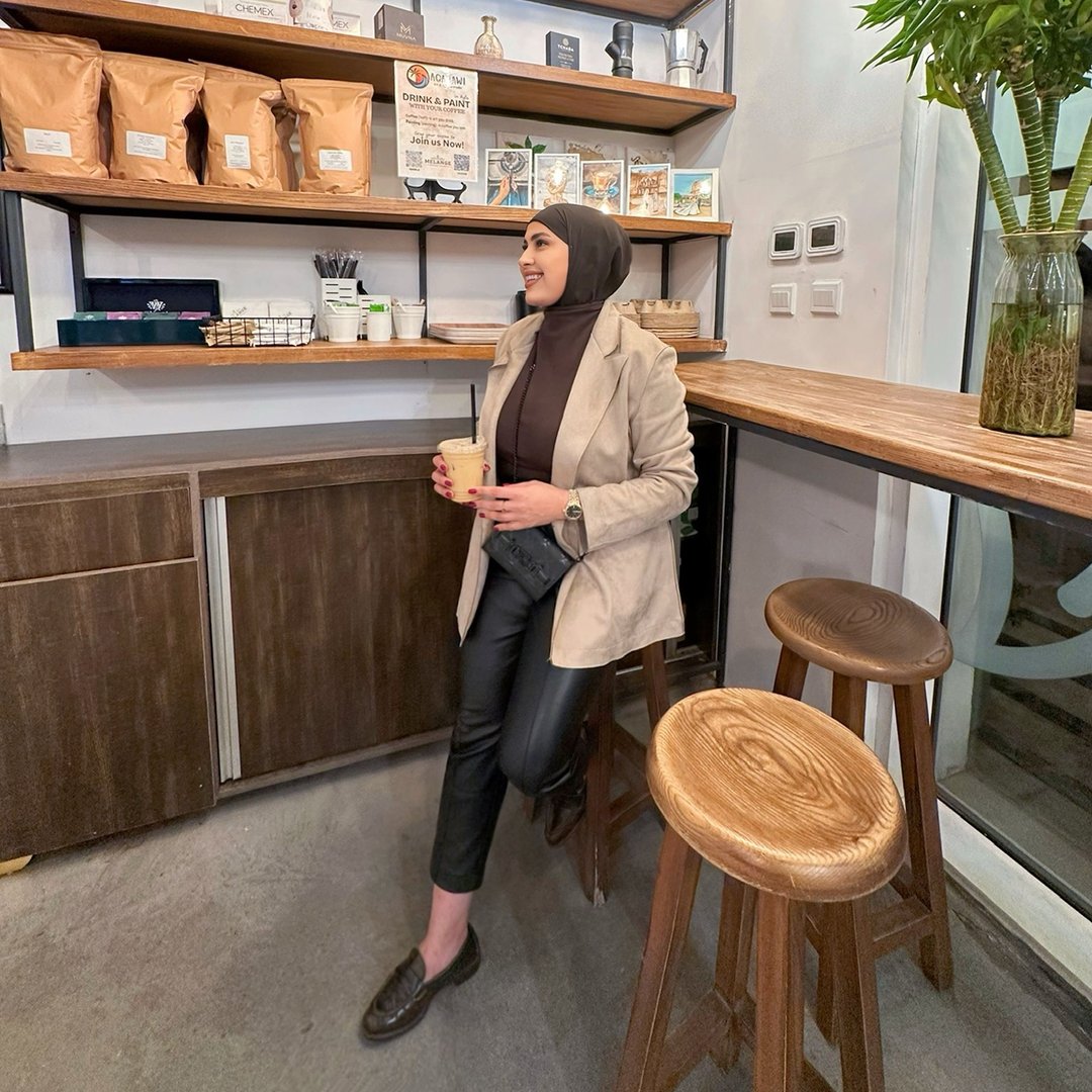 عَزّة مطر | Azza Matar