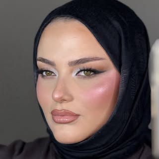 Freelance makeup artist | Ebru Dinçer